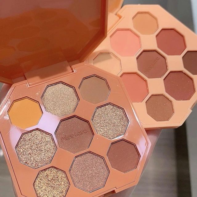 Nude Shades Mini Eyeshadow Kit - AAMU COSMETICS