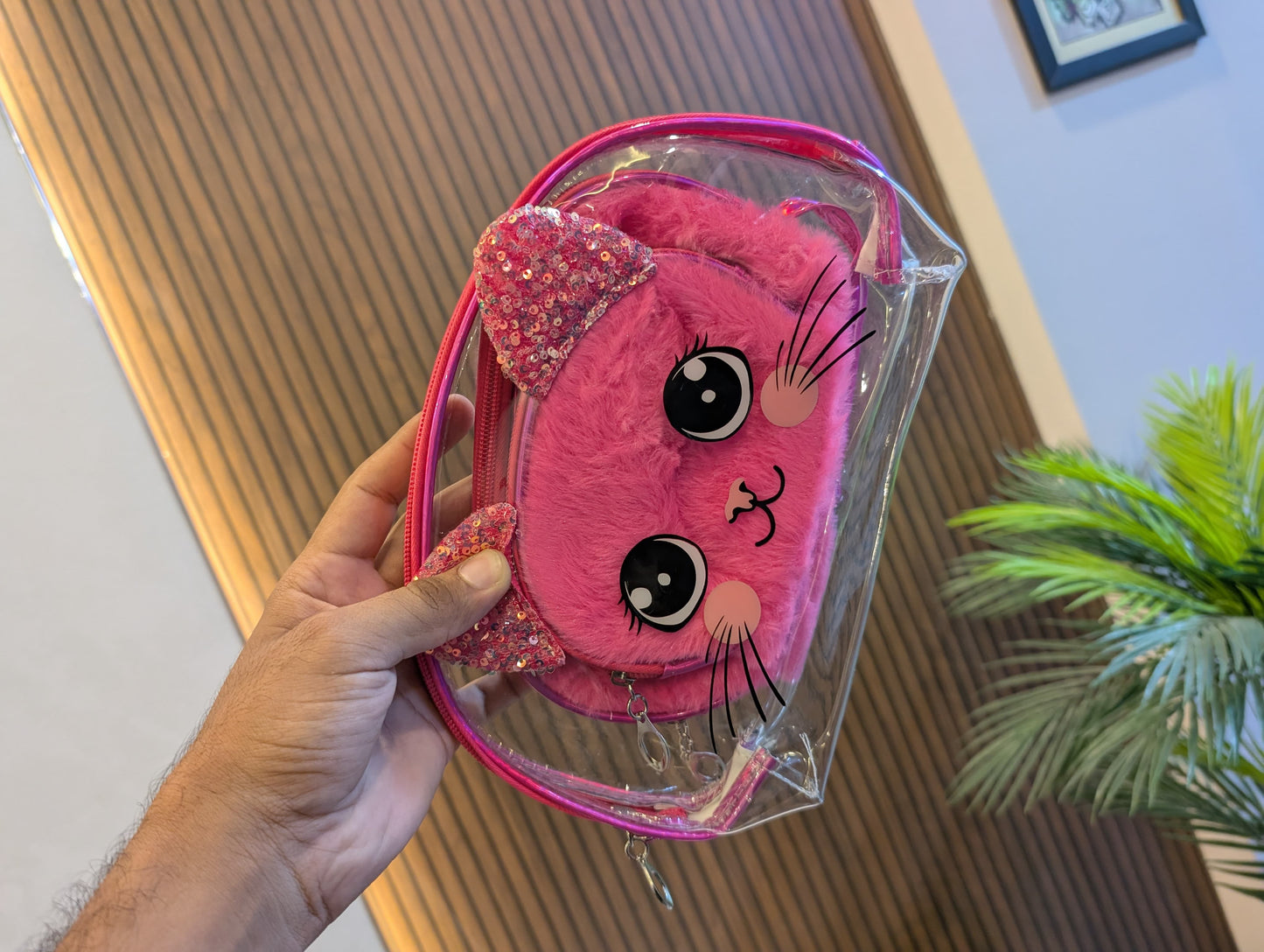 Premium Checkered Makeup Bag – Travel Friendly & Stylish