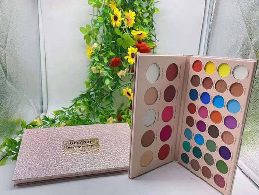 Gelanzi Beauty / 32 colours eyeshadow / 6 blush on / 6 highlighter - AAMU COSMETICS